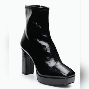 Impo Ovaida Patent Stretch Booties